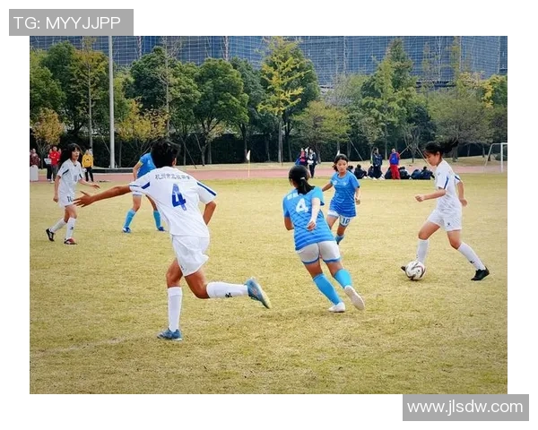 杭州足球队默契配合分析与战术探讨助力球队提升整体实力